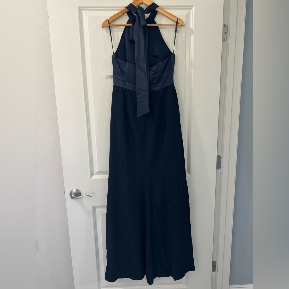 Halter Neck Charmeuse & Crepe Gown size 6 R Midnight - Picture 5 of 8